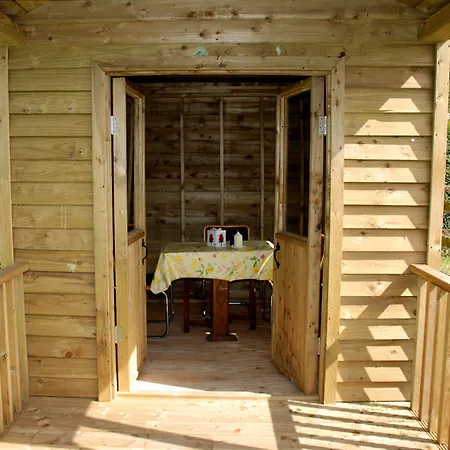 Cradog B&b. Bed & Breakfast 5*